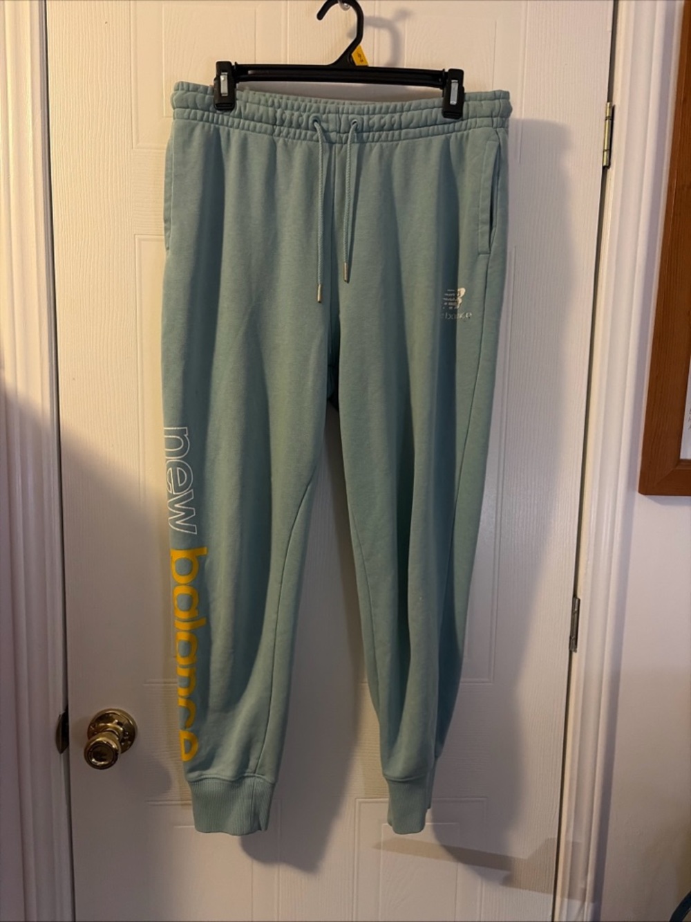 New Balance Ladies Medium Blue/green Fleece Jogger Pants with Logo EUC
